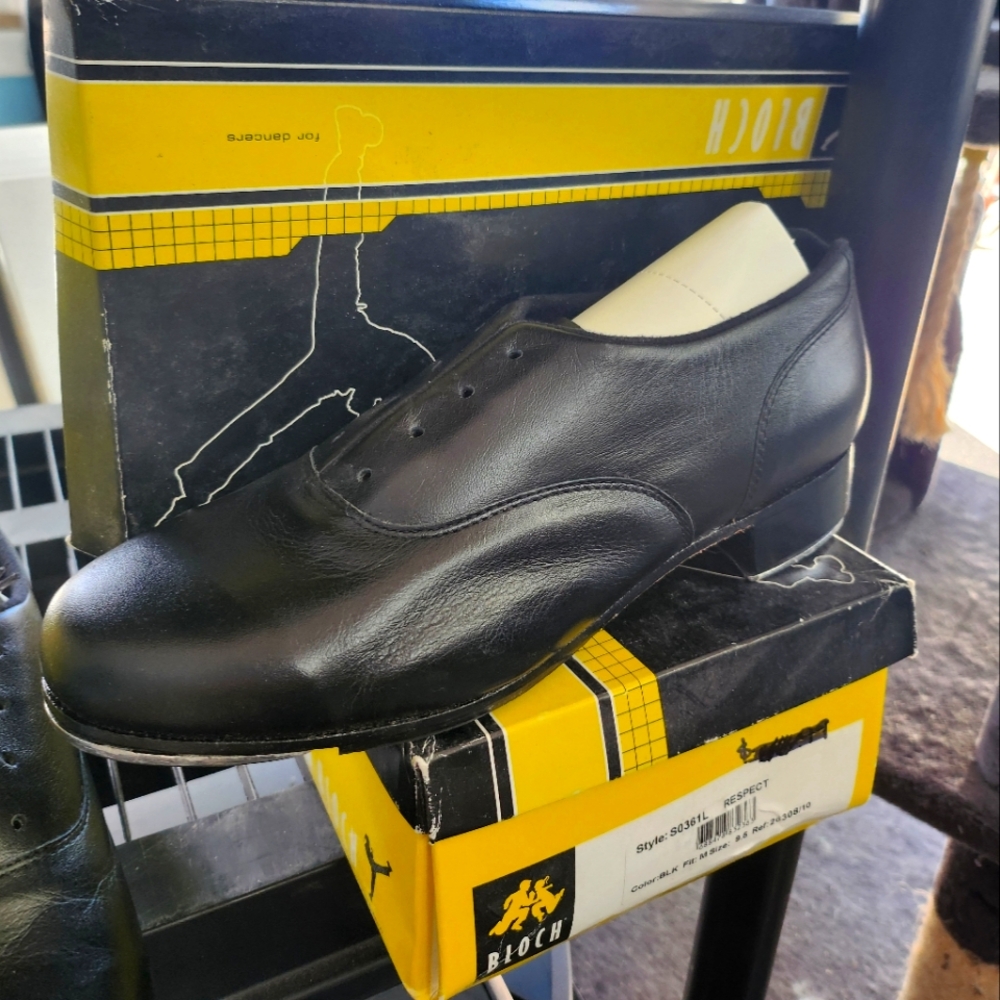 Bloch tap shoes